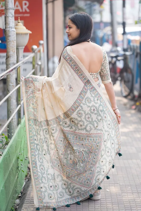 White_Linen_Madhubani_Kalamkari_Print_Mirror_Work_Saree_For_Women