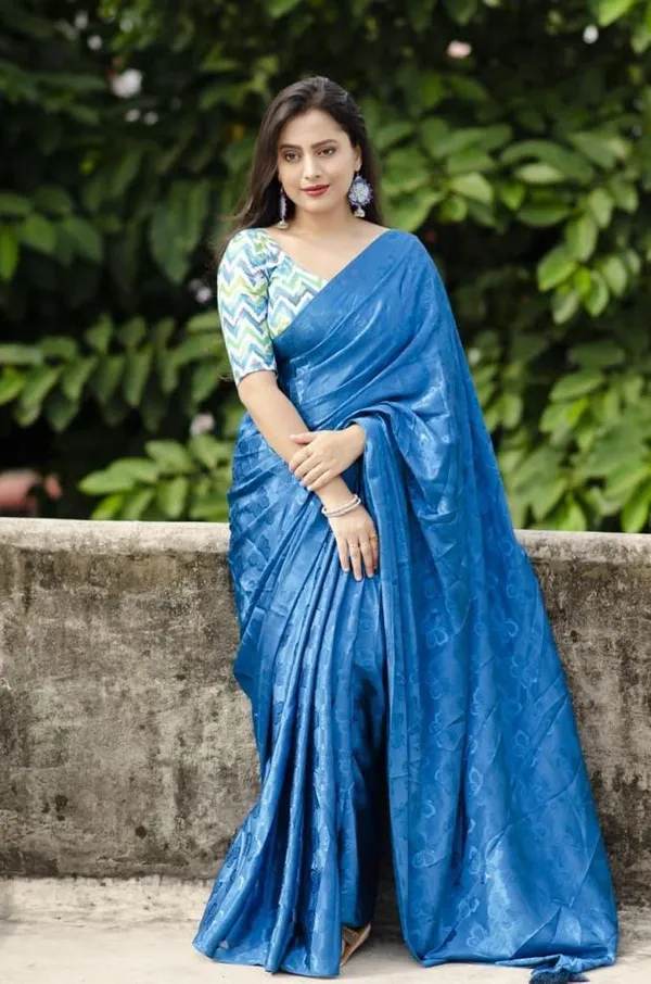 Blue_Turkey_Silk_Woven_Butterfly_Design_Tassel_Pallu_Saree_For_Women