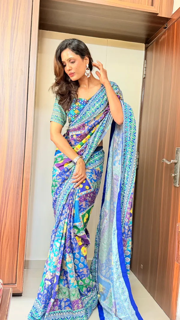 Riyvaa_Morni_Premium_Silk_Mirror_Work_Ready-to-Wear_Saree
