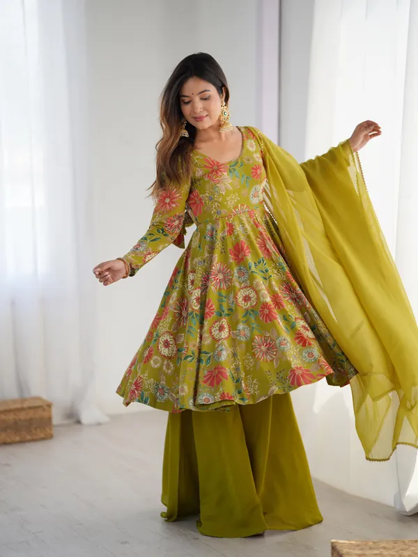 Riyvaa_Roman_Silk_Chanderi_Kediya_Kurta_Set_with_Palazzo_&_Organza_Dupatta