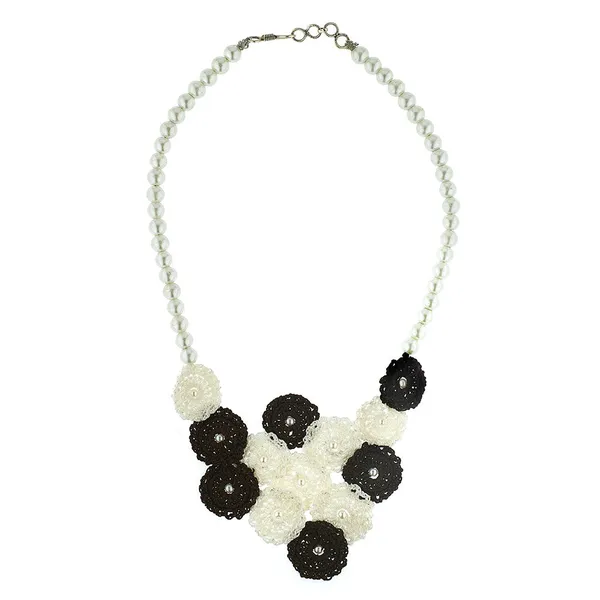 White_And_Black_Crochet_Wool_Small_Flower_Pearl_Necklace_For_Women