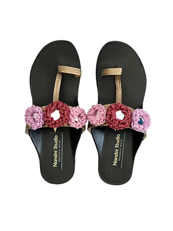 Antique_Gold_Synthetic_Crochet_Flower_Kolhapuri_Slippers_For_Women