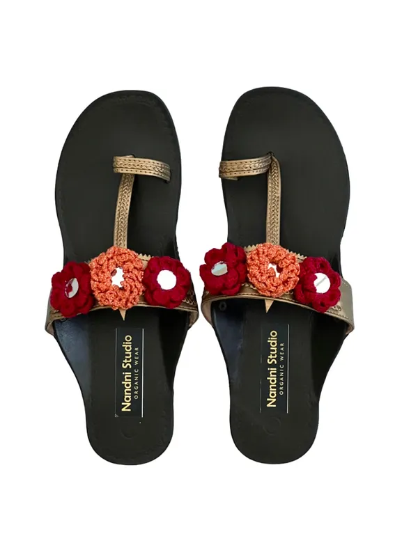 Antique_Gold_Synthetic_Crochet_Flower_Kolhapuri_Slippers_For_Women