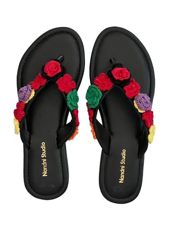 Black_Synthetic_V_Strap_Crochet_Flower_Flats_For_Women