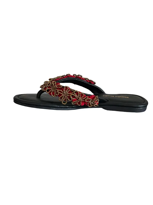 Black_Synthetic_V_Strap_Crochet_Bead_Flower_Flats_For_Women