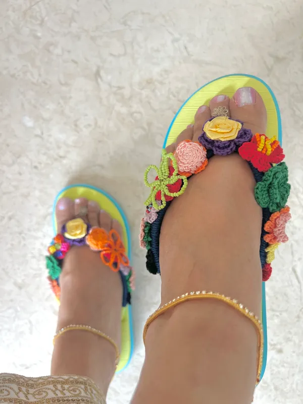 Lime_Green_Crochet_Bead_Flowers_Flip_Flops_For_Women