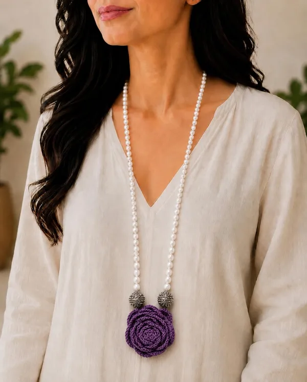 Rose_Necklace_-_Dark_Purple
