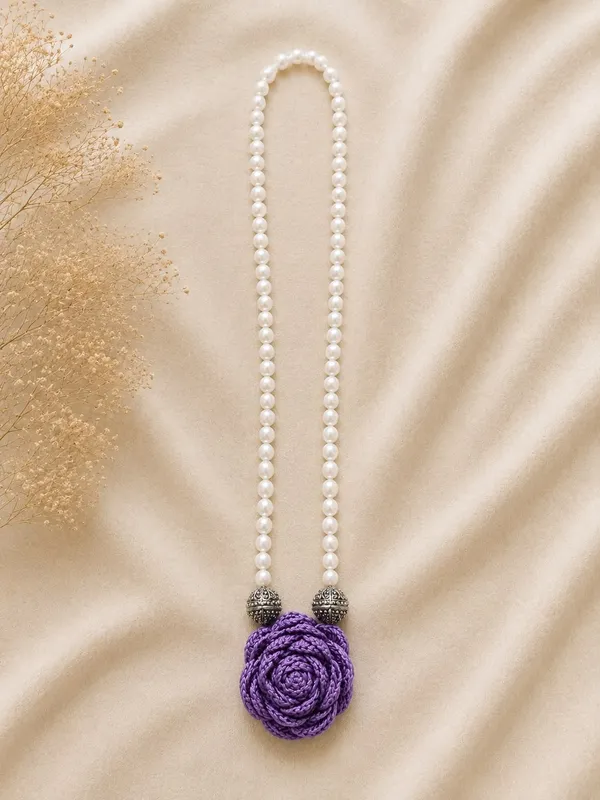 Rose_Necklace_-_Light_Purple