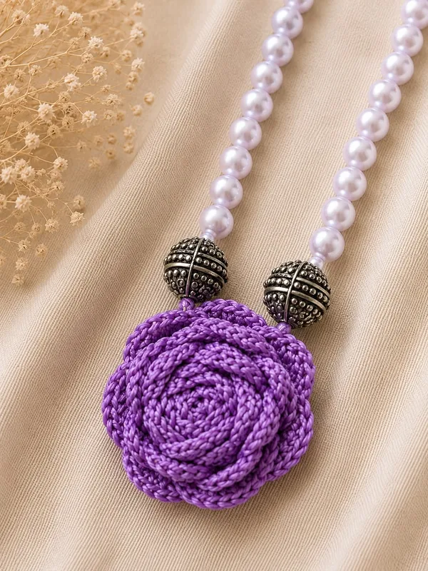 Rose_Necklace_-_Light_Purple