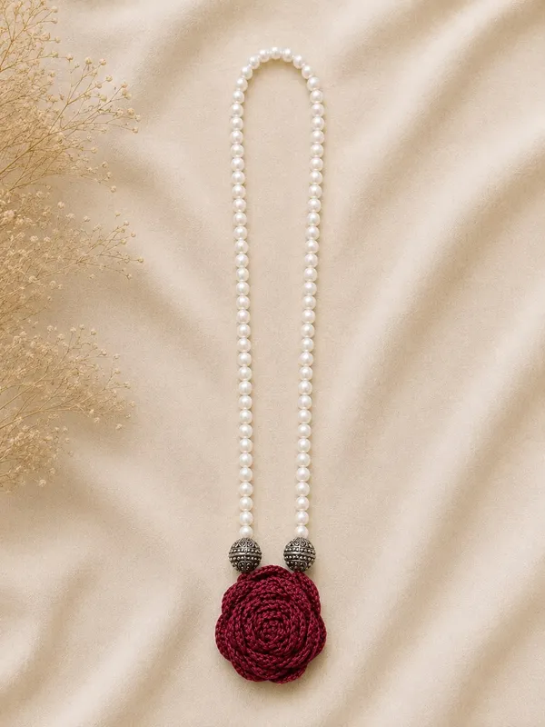 Rose_Necklace_-_Maroon