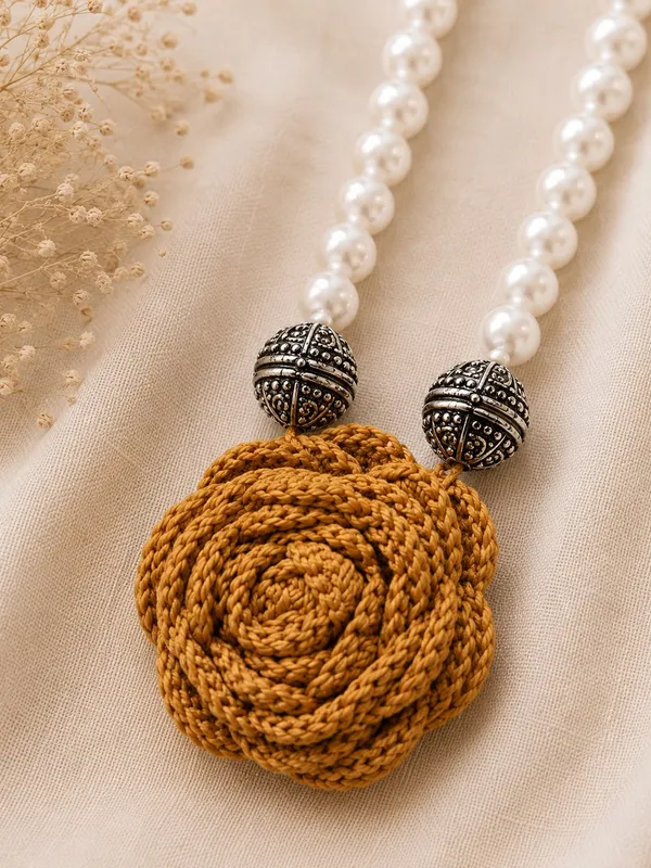 Rose_Necklace_-_Mustard