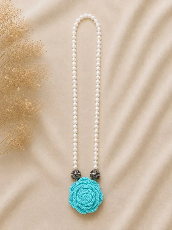 Rose_Necklace_-_Sea_Green