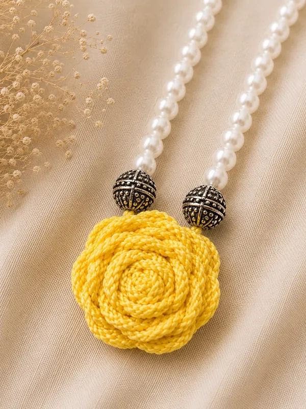 Rose_Necklace_-_Yellow