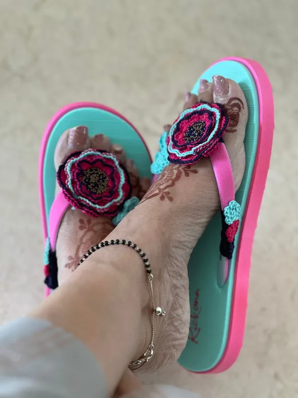 Sky_Blue_Synthetic_Crochet_Flower_Flip_Flops_For_Women