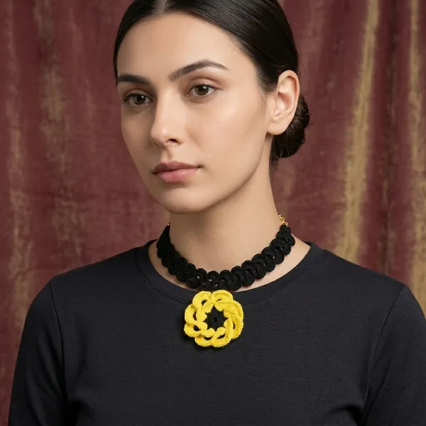 Black_And_Yellow_Crochet_Wool_Flower_Choker_Necklace_For_Women