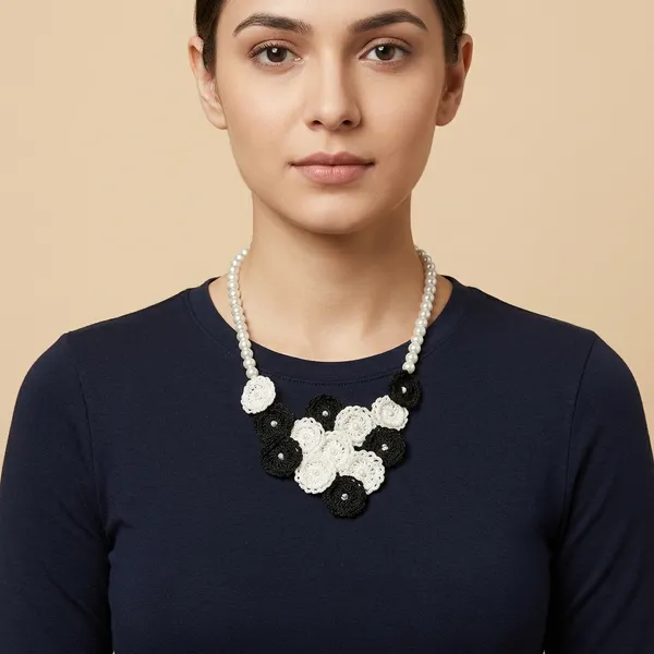 White_And_Black_Crochet_Wool_Small_Flower_Pearl_Necklace_For_Women