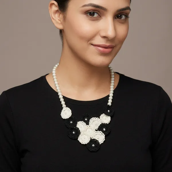 White_And_Black_Crochet_Wool_Small_Flower_Pearl_Necklace_For_Women