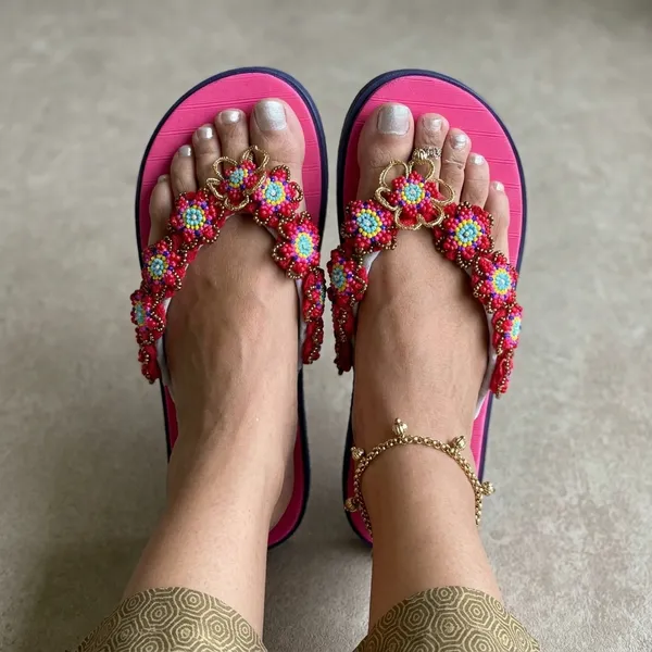 Pink_Synthetic_Crochet_Bead_Flower_Flip_Flops_For_Women