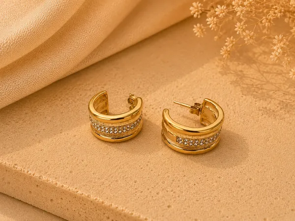 Luxe_Script_Earrings_18k_Gold_Plated