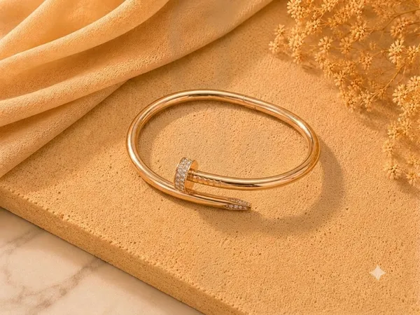 Apex_Nail_Bracelete