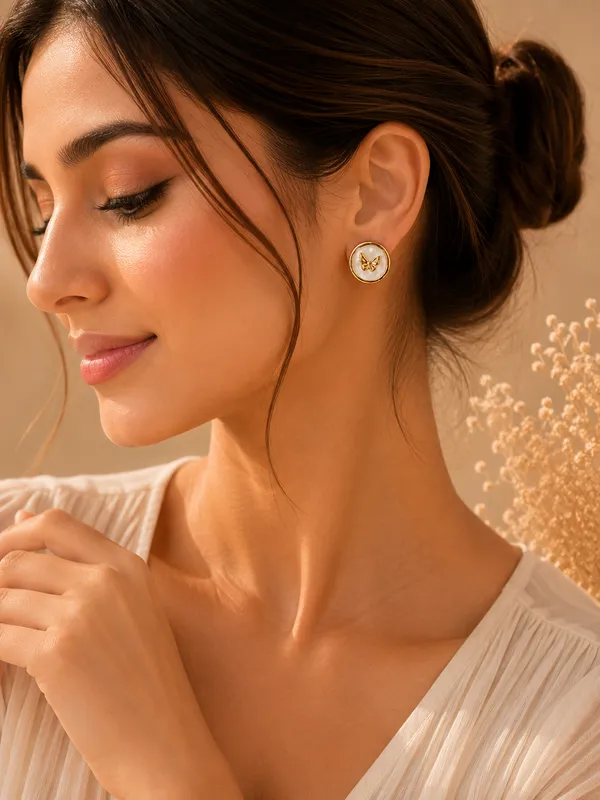 Auraa_Butterfly_Pearl_Studs