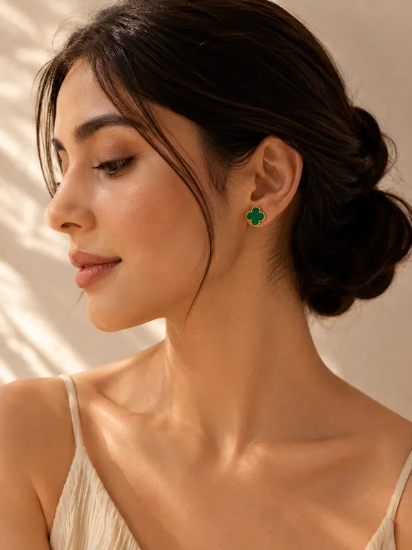Auraa_Clover_Radiance_Studs