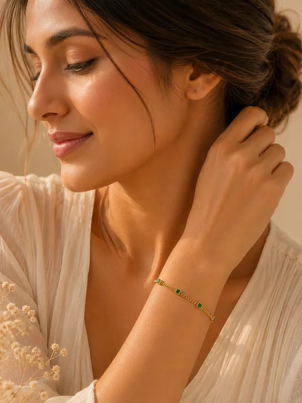 Auraa_Prism_Emerald_Bracelet
