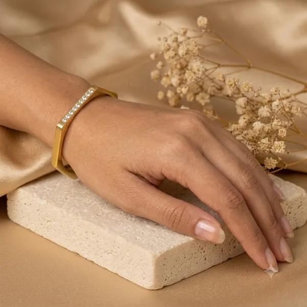 The_Auraa_wristwear