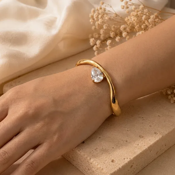Aurelia_Bracelet_18k_Gold_Plated