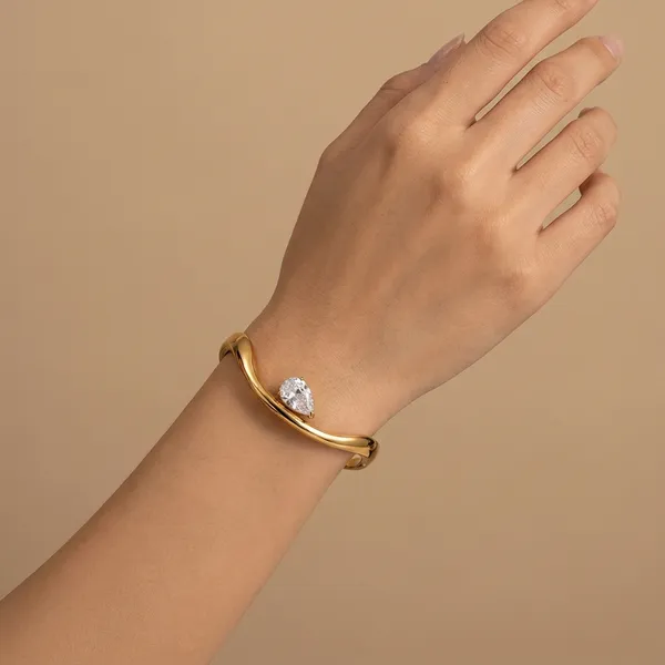 Aurelia_Bracelet_18k_Gold_Plated