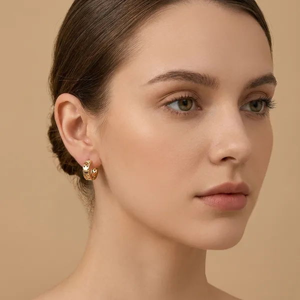 Luxe_Script_Earrings_18k_Gold_Plated