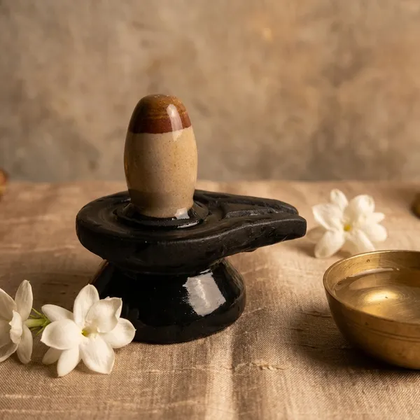 Narmada_Stone_Pooja_Brown_Black_Shivling_Showpiece