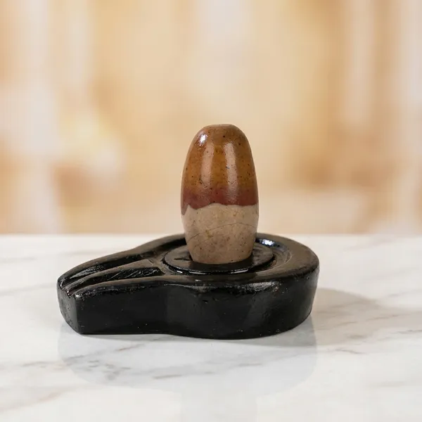 Narmada_Stone_Spiritual_Narmadeshwar_Shivling_Showpiece