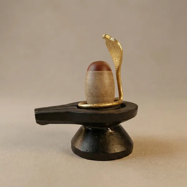 Narmada_Stone_Spiritual_Narmadeshwar_Shivling_Jaladhari_Set