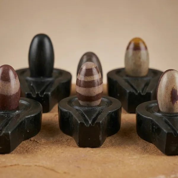 Narmada_Stone_Pooja_Black_Narmadeshwar_Shivling