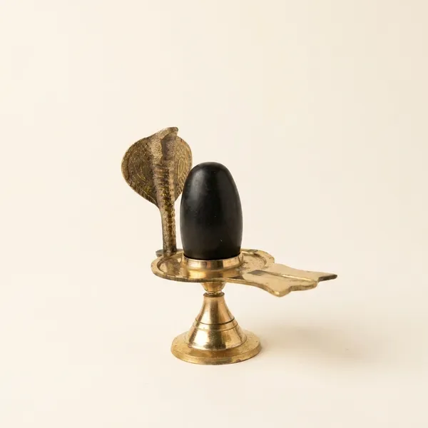 Narmada_Stone_Pooja_Black_Narmadeshwar_Shivling_Idol