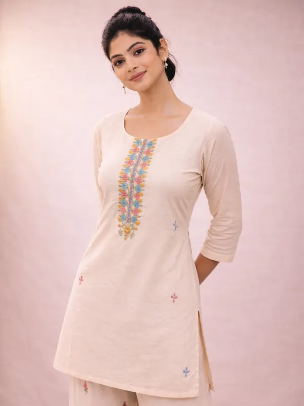 Off-White_Khadi_Straight_Embroidered_Kurti_For_Women