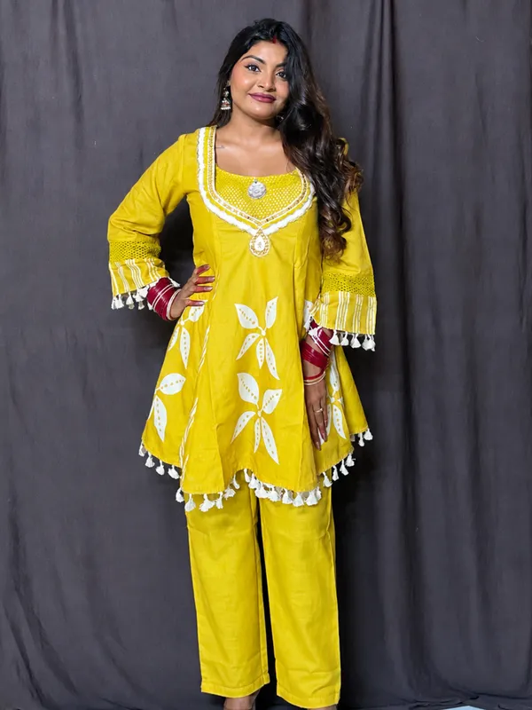 Mustard_Yellow_Rayon_Printed_Tassel_Co-Ord_Set_For_Women