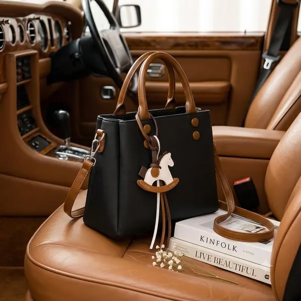 Black_Pu_Non_Leather_Handbag_For_Women