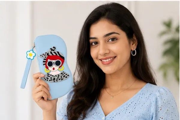 Sky_Blue_Silicone_Sunglass_Pouch_For_Women