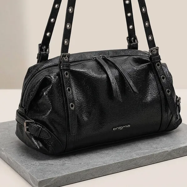 Black_Pu_Leather_Handbag_For_Women