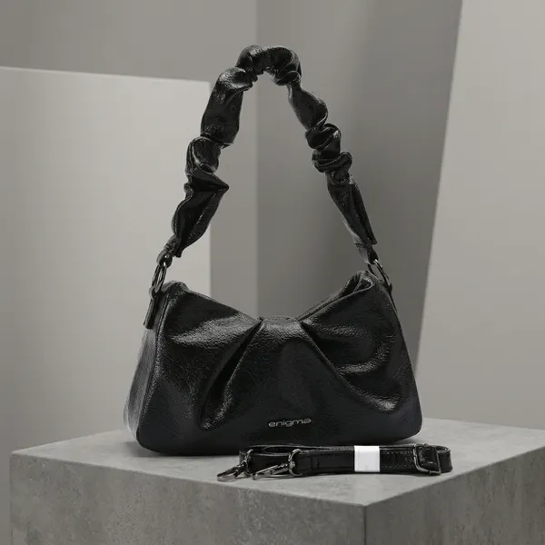 Black_Pu_Leather_Handbag_For_Women