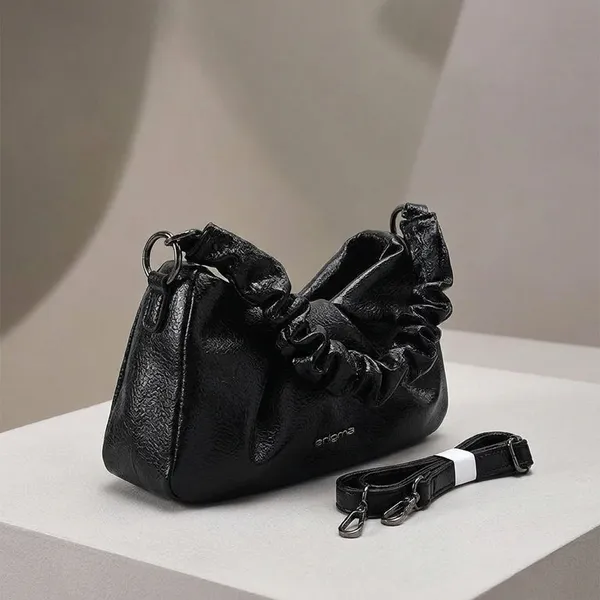 Black_Pu_Leather_Handbag_For_Women