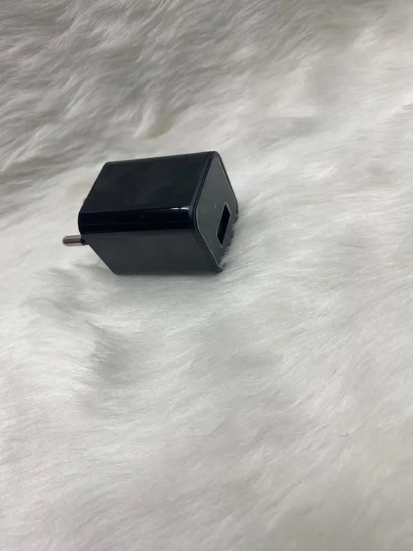 Spy_Wifi_Charger_Camera