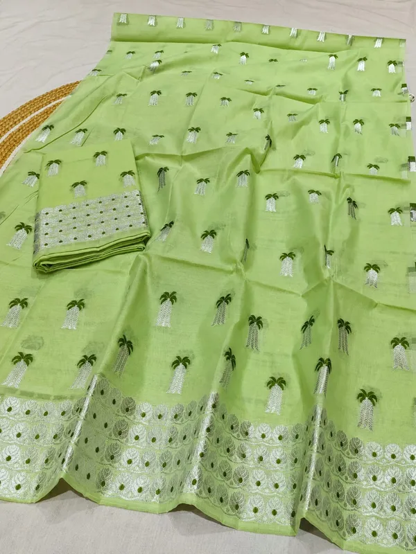 Mint_Green_Cotton_Kopou_Phul_Sequin_Embroidered_Mekhela_Sador_For_Women