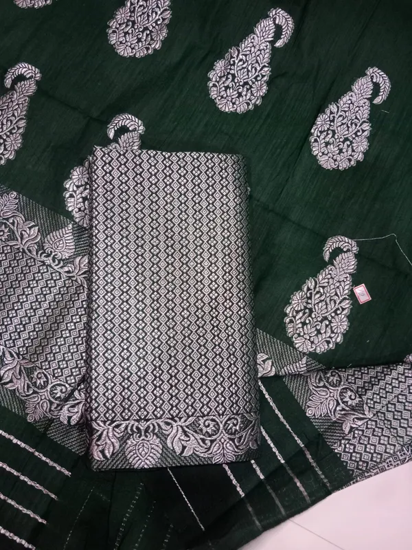 Green_And_Silver_Cotton_Zari_Embroidered_Mekhela_Sador_For_Women