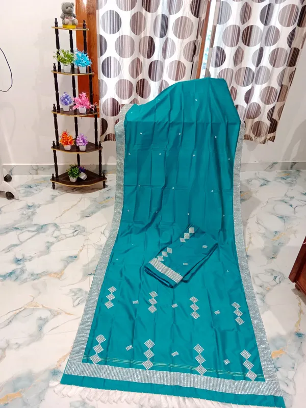 Teal_Blue_Cotton_Geometric_Embroidered_Mekhela_Sador_For_Women