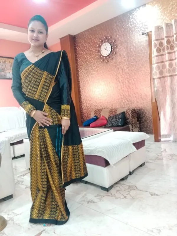 Black_And_Gold_Mix_Paat_Cotton_Brocade_Mekhela_Sador_For_Women