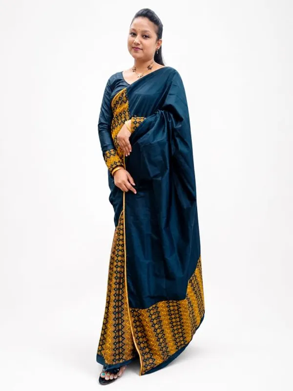 Black_And_Gold_Mix_Paat_Cotton_Brocade_Mekhela_Sador_For_Women