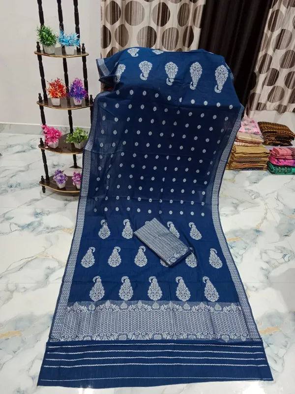 Blue_Cotton_Hand_Block_Printed_Paisley_Mekhela_Sador_For_Women